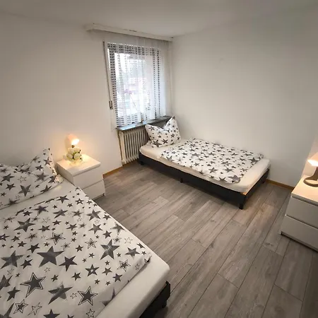 Private Mt Kwatera prywatna *